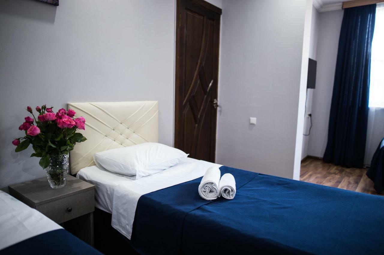 Central Apart-Hotel บาทูมิ ภายนอก รูปภาพ